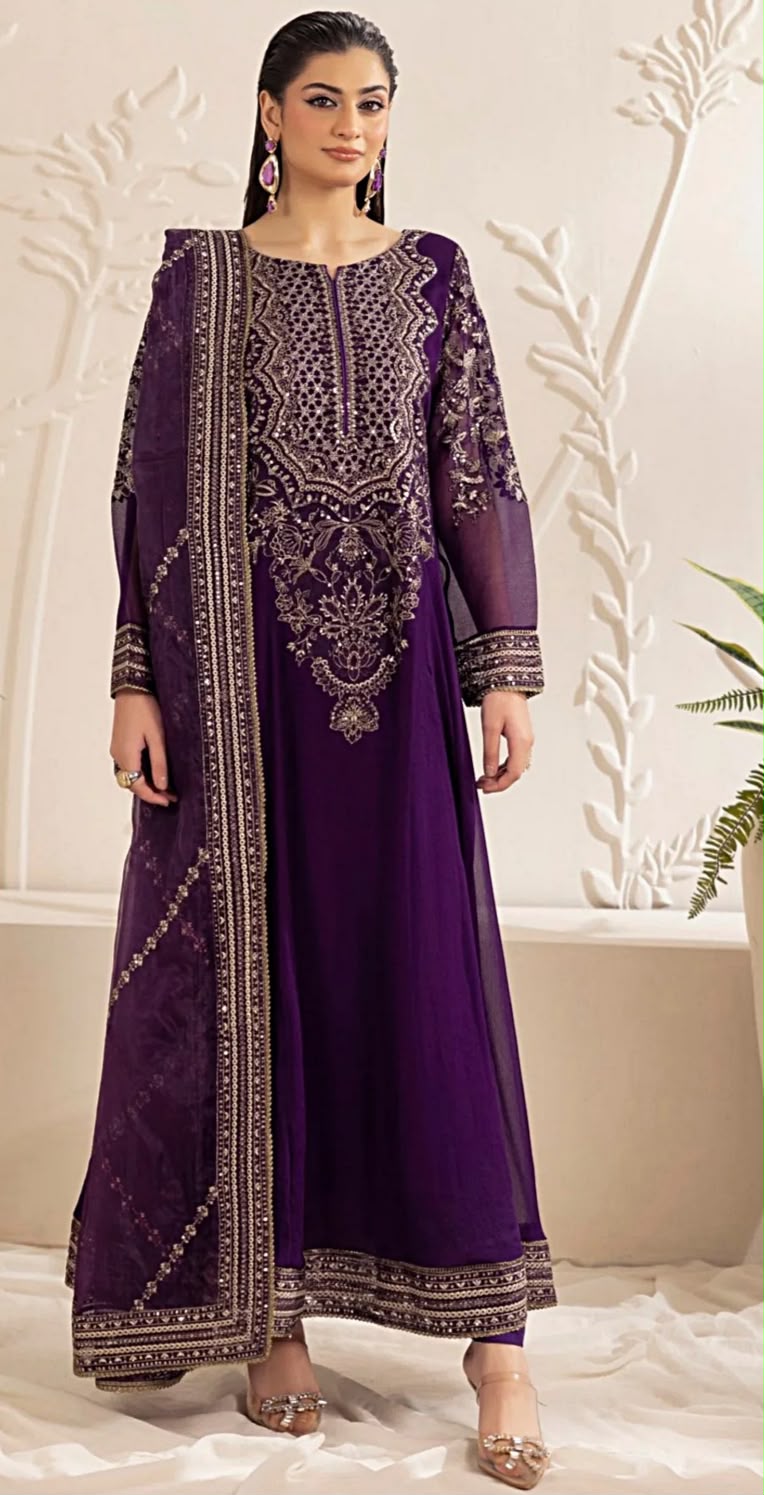 MOHAGNI — WINTER COLLECTION 2026 
3-PIECE DHANAK EMBROIDERED SUIT
Brand Code: 3641