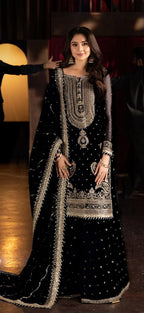 ASIM JOFA — WINTER COLLECTION 2026 
3-PIECE DHANAK EMBROIDERED SUIT
Brand Code: 3651