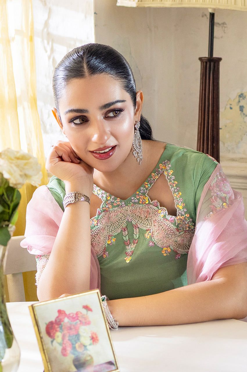 MURK Luxury Silk Festive 3-Piece | Sara Khan Inspired Heavy Embroidered Suit